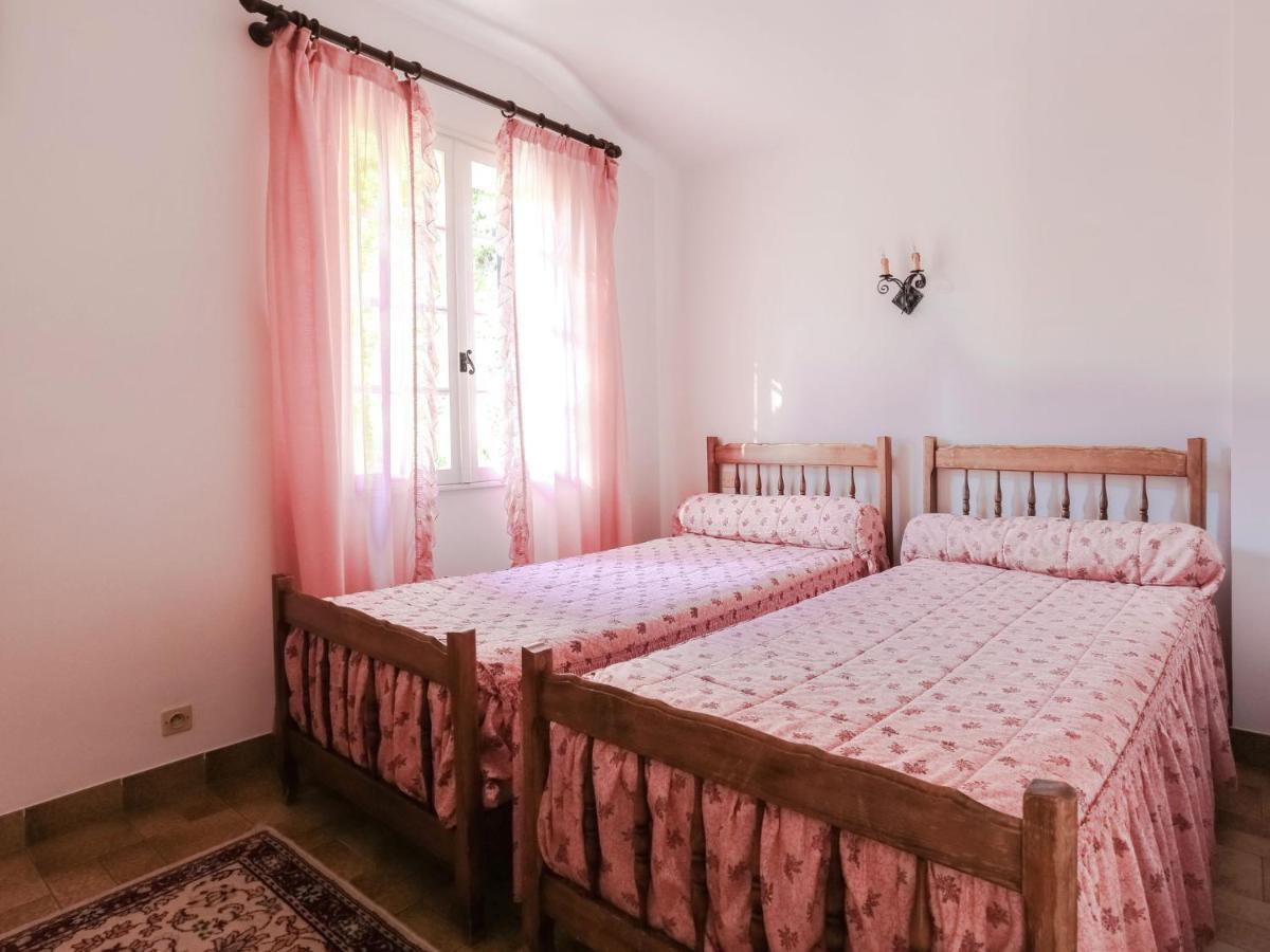 Snug Holiday Home In Bormes Les Mimosas With Pool Zewnętrze zdjęcie