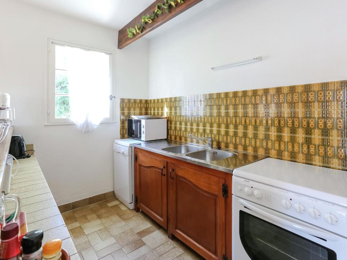 Snug Holiday Home In Bormes Les Mimosas With Pool Zewnętrze zdjęcie
