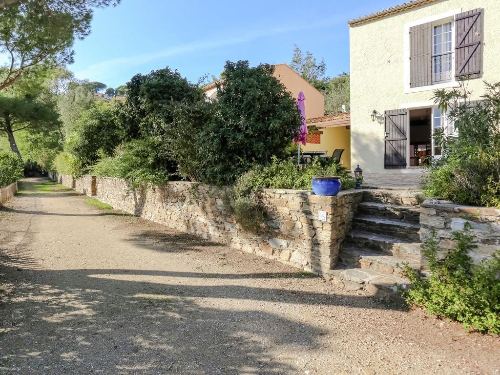 Snug Holiday Home In Bormes Les Mimosas With Pool Zewnętrze zdjęcie